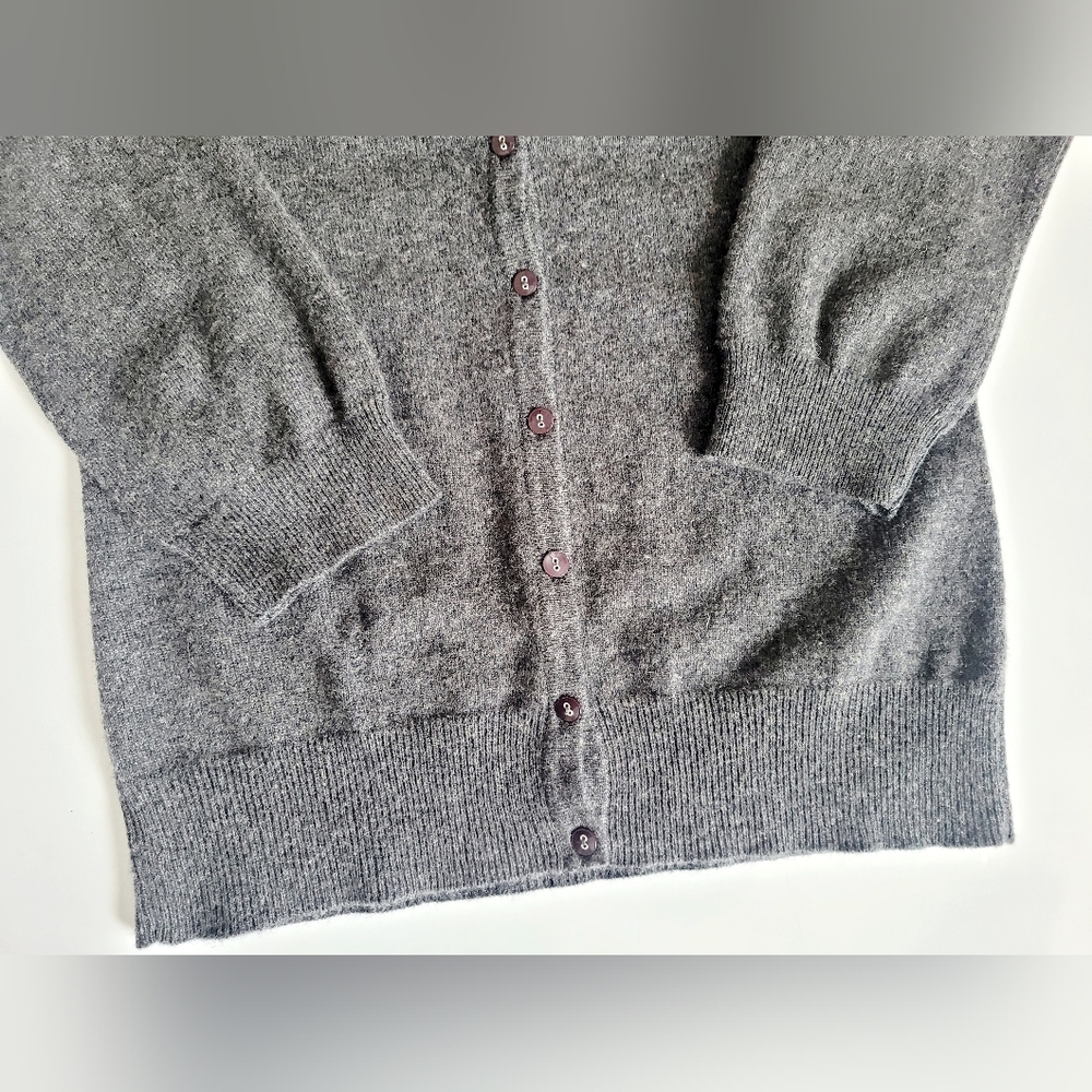 Cashmere Cache 100% 2-ply Cashmere Cardigan Gray Small/Medium - Picture 7 of 16